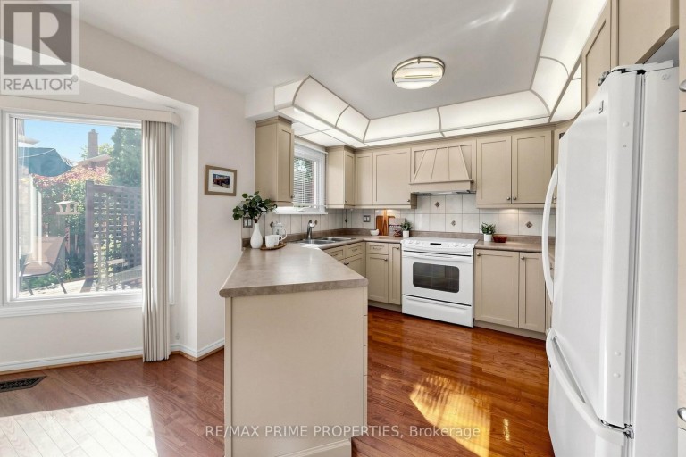 105 TILMAN CIRCLE, Markham (Markham Village), Ontario, L3P5V4