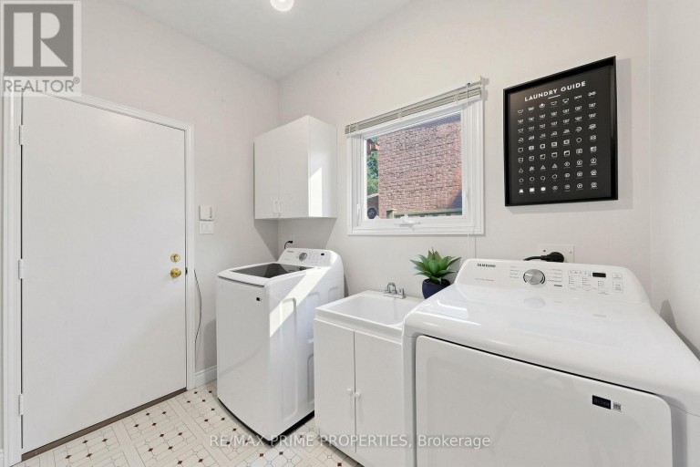 105 TILMAN CIRCLE, Markham (Markham Village), Ontario, L3P5V4