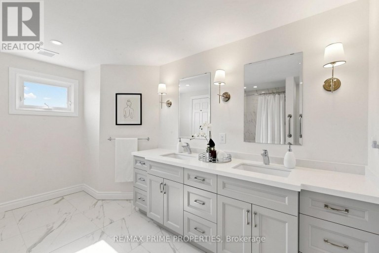 105 TILMAN CIRCLE, Markham (Markham Village), Ontario, L3P5V4