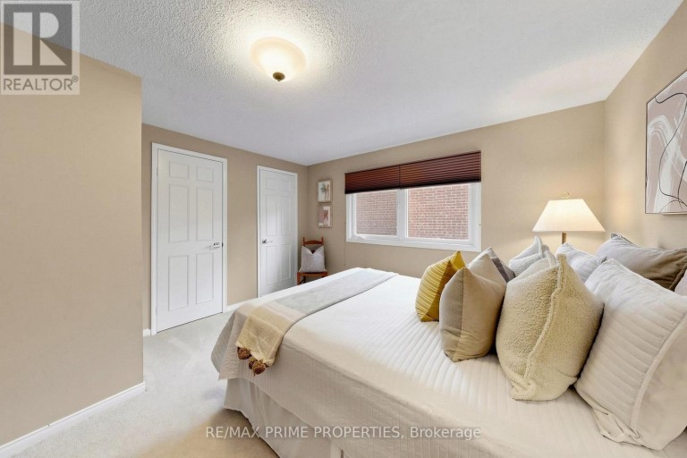 105 TILMAN CIRCLE, Markham (Markham Village), Ontario, L3P5V4