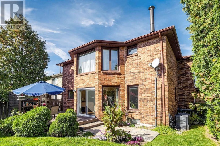 105 TILMAN CIRCLE, Markham (Markham Village), Ontario, L3P5V4
