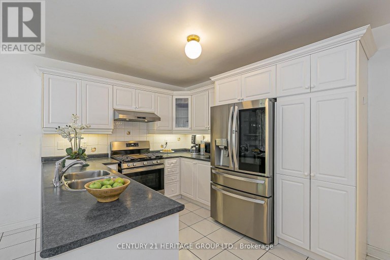 29 EMINENCE ROAD, Vaughan (Patterson), Ontario, L4K5K1