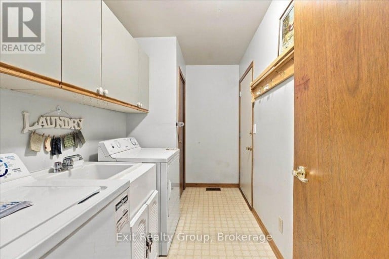 27 DUNGANNON DRIVE, Belleville (Belleville Ward), Ontario, K8P5E7