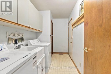 27 DUNGANNON DRIVE Belleville (Belleville Ward) Ontario photo 24