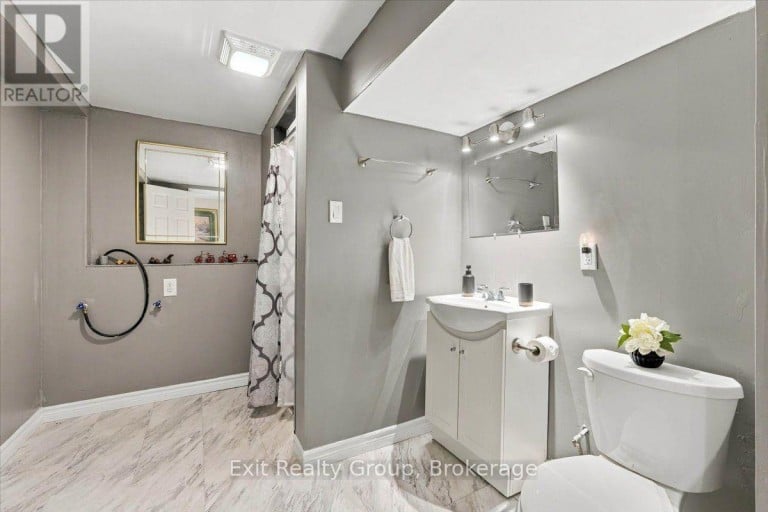 27 DUNGANNON DRIVE, Belleville (Belleville Ward), Ontario, K8P5E7