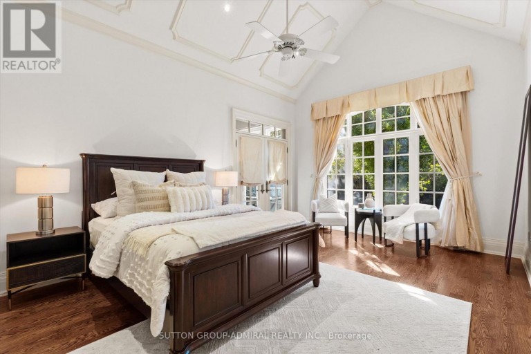 155 COOKS MILL CRESCENT, Vaughan (Patterson), Ontario, L6A0L1
