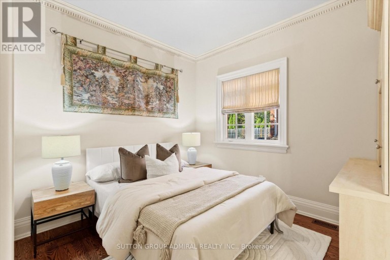 155 COOKS MILL CRESCENT, Vaughan (Patterson), Ontario, L6A0L1