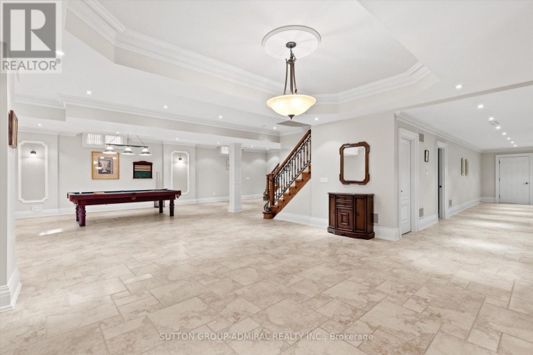 155 COOKS MILL CRESCENT, Vaughan (Patterson), Ontario, L6A0L1
