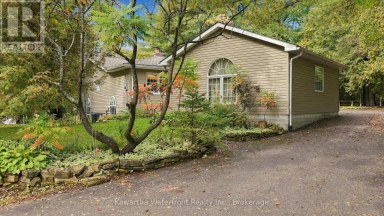 25 GOVERNMENT DOCK ROAD Kawartha Lakes (Laxton/Digby/Longford) Ontario photo 40