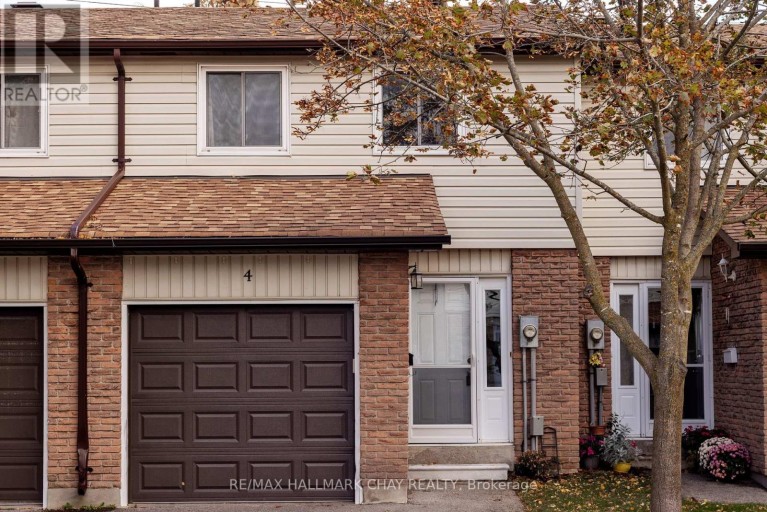 4 - 261 ROSE STREET, Barrie (Wellington), Ontario, L4M2V3