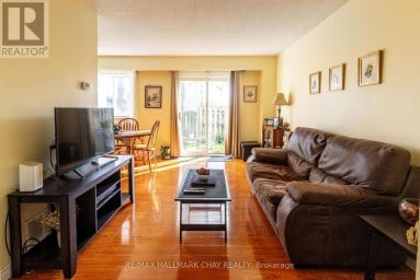 4 - 261 ROSE STREET Barrie (Wellington) Ontario photo 4