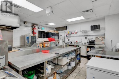 5025 STEELES AVENUE W Toronto (Humber Summit) Ontario photo 11