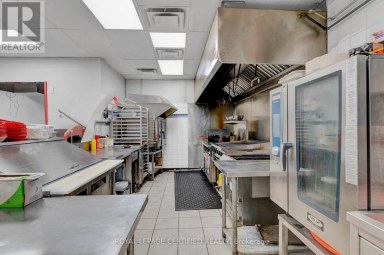5025 STEELES AVENUE W Toronto (Humber Summit) Ontario photo 12