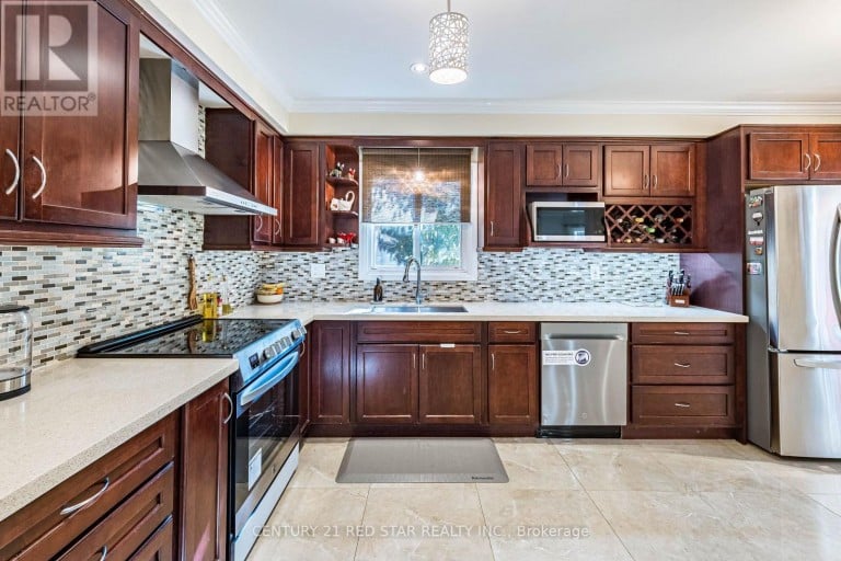 56 FOUNTAINBRIDGE DRIVE, Caledon (Bolton East), Ontario, L7E1N4