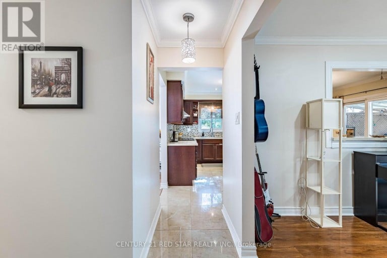 56 FOUNTAINBRIDGE DRIVE, Caledon (Bolton East), Ontario, L7E1N4