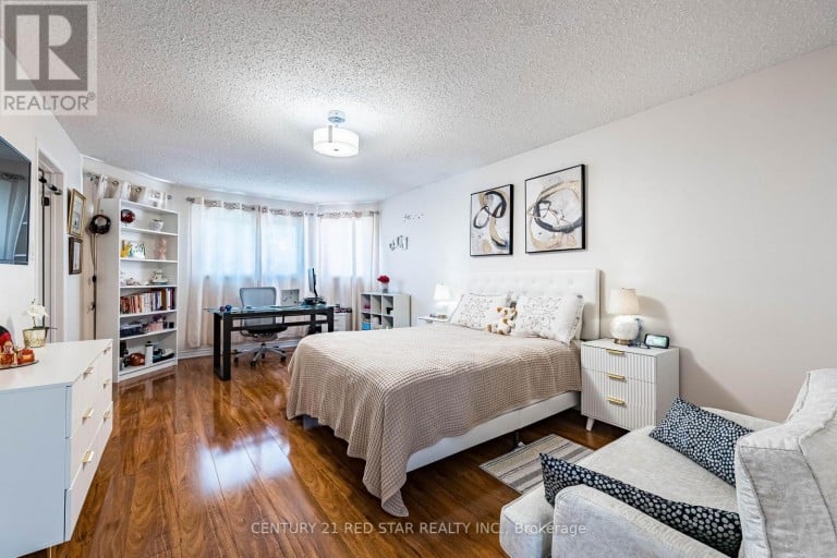 56 FOUNTAINBRIDGE DRIVE, Caledon (Bolton East), Ontario, L7E1N4