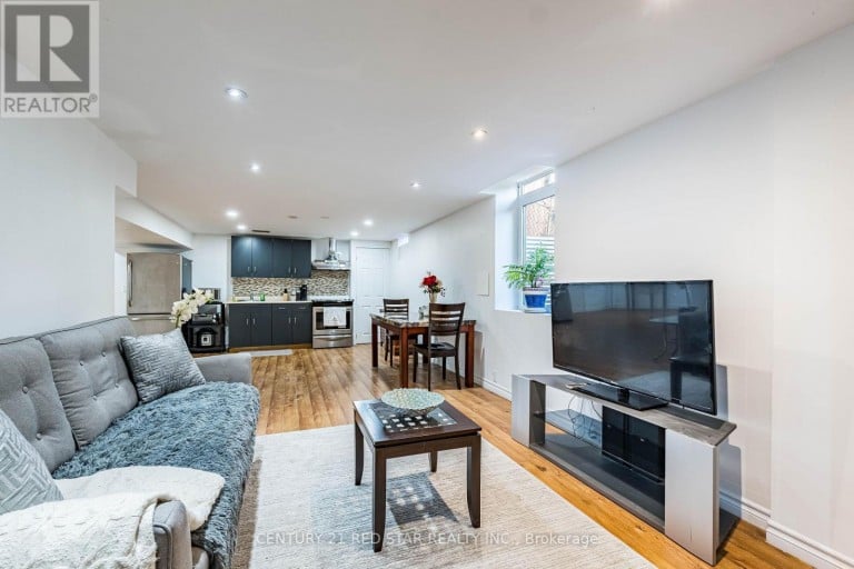 56 FOUNTAINBRIDGE DRIVE, Caledon (Bolton East), Ontario, L7E1N4