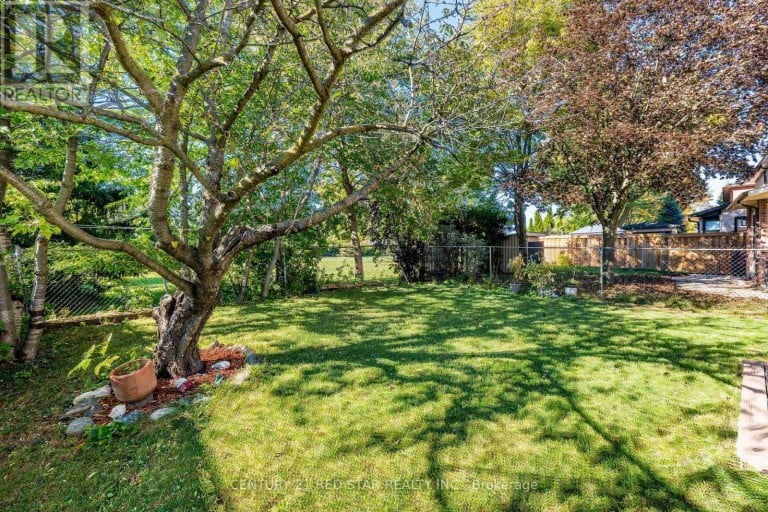 56 FOUNTAINBRIDGE DRIVE, Caledon (Bolton East), Ontario, L7E1N4