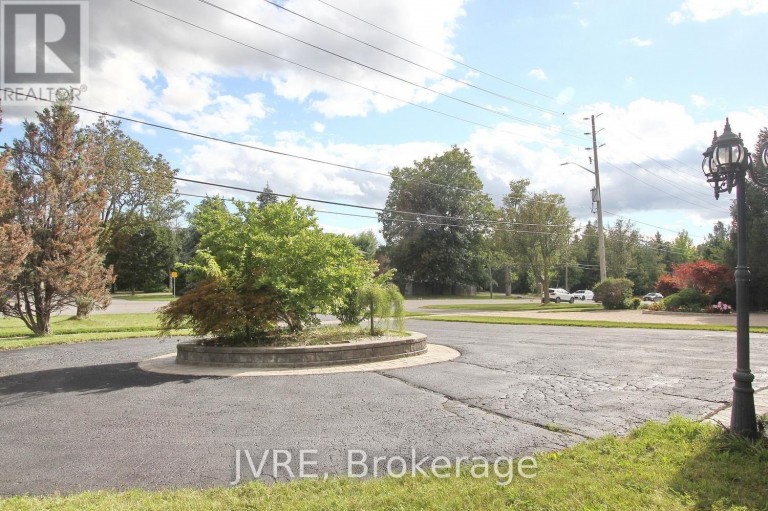 612 ELGIN MILLS ROAD W, Richmond Hill (Westbrook), Ontario, L4C4M2