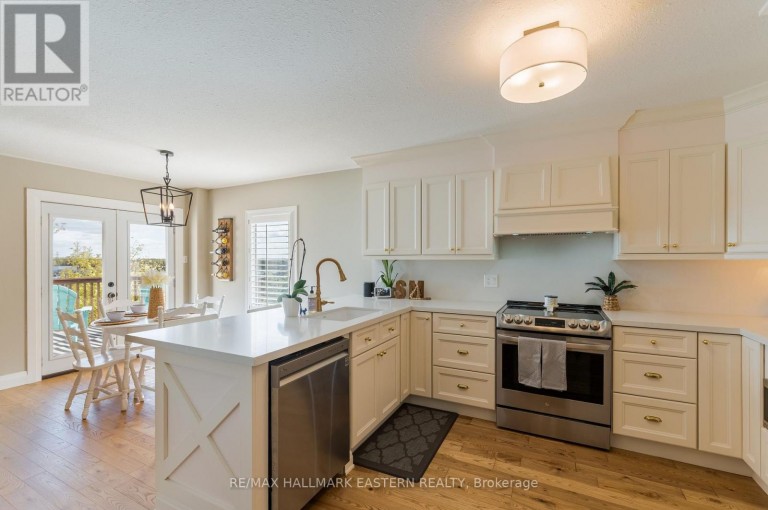 688 TRAILVIEW DRIVE, Peterborough (Ashburnham Ward 4), Ontario, K9J8P1