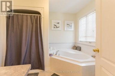 688 TRAILVIEW DRIVE Peterborough (Ashburnham Ward 4) Ontario photo 25