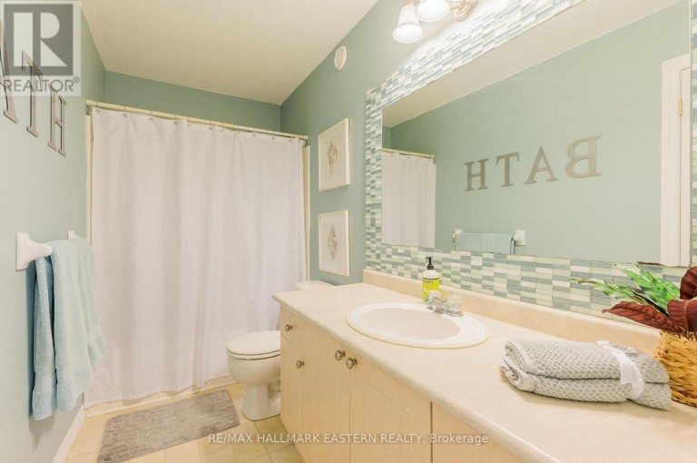 688 TRAILVIEW DRIVE, Peterborough (Ashburnham Ward 4), Ontario, K9J8P1