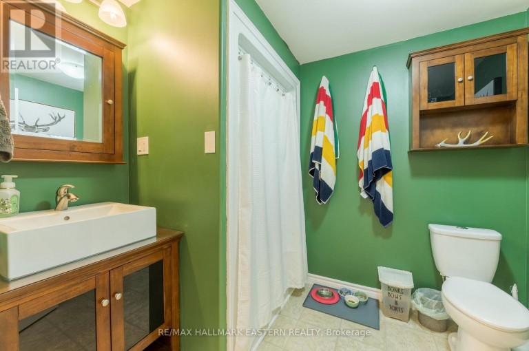 688 TRAILVIEW DRIVE, Peterborough (Ashburnham Ward 4), Ontario, K9J8P1