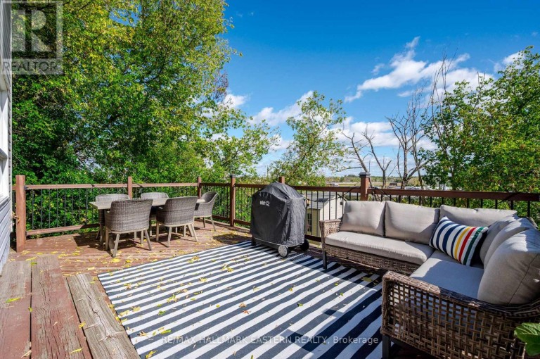 688 TRAILVIEW DRIVE, Peterborough (Ashburnham Ward 4), Ontario, K9J8P1