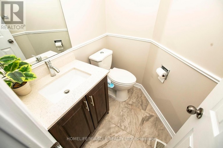 5 BUTLERMERE DRIVE, Brampton (Fletcher's West), Ontario, L6Y4S1