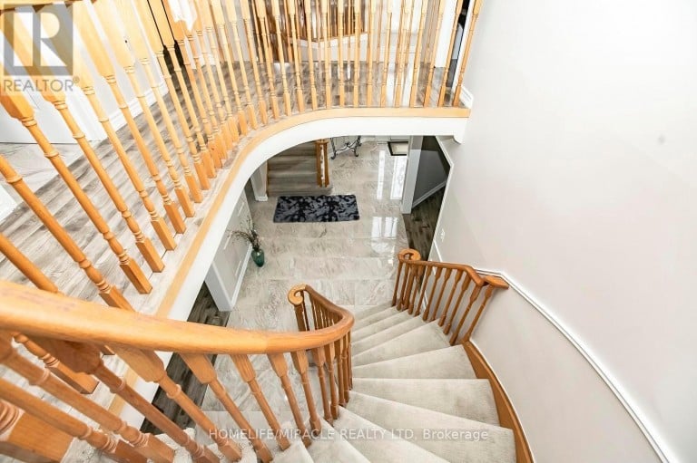 5 BUTLERMERE DRIVE, Brampton (Fletcher's West), Ontario, L6Y4S1