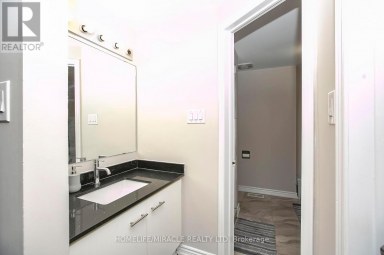 5 BUTLERMERE DRIVE Brampton (Fletcher's West) Ontario photo 24