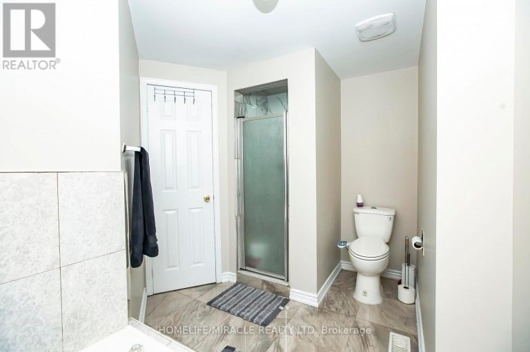 5 BUTLERMERE DRIVE, Brampton (Fletcher's West), Ontario, L6Y4S1