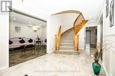 5 BUTLERMERE DRIVE Brampton (Fletcher's West) Ontario photo 4