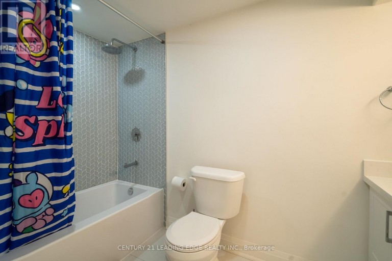 53 MCCLENNY DRIVE, Aurora (Aurora Highlands), Ontario, L4G5P5