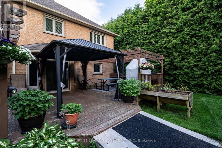 53 MCCLENNY DRIVE, Aurora (Aurora Highlands), Ontario, L4G5P5