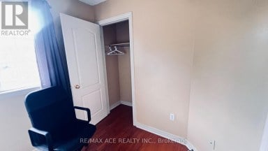 74 MOURNING DOVE CRESCENT Toronto (Malvern) Ontario photo 11