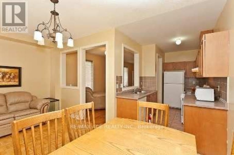 74 MOURNING DOVE CRESCENT, Toronto (Malvern), Ontario, M1B6A8