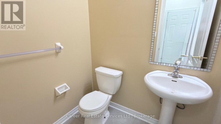 10 CAMPVIEW STREET, Whitby (Taunton North), Ontario, L1R0K5