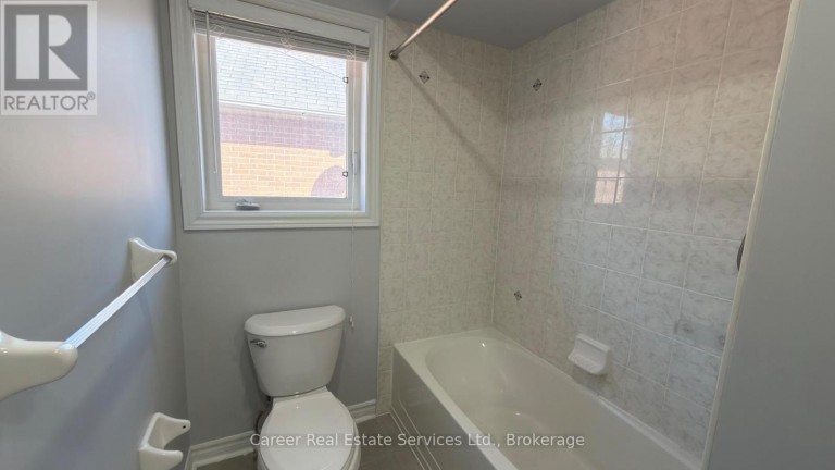 10 CAMPVIEW STREET, Whitby (Taunton North), Ontario, L1R0K5