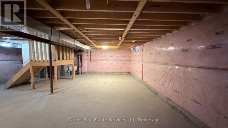 10 CAMPVIEW STREET, Whitby (Taunton North), Ontario, L1R0K5