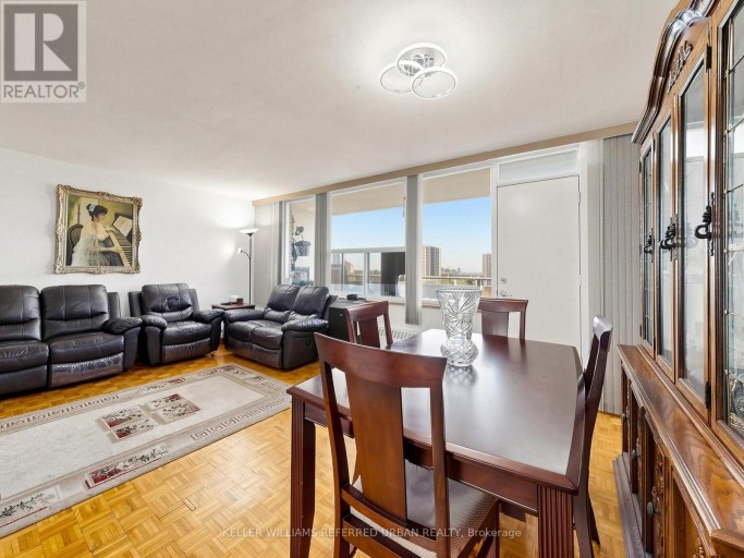 1111 - 10 PARKWAY FOREST DRIVE, Toronto (Henry Farm), Ontario, M2J1L3