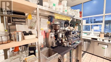 114 DUNDAS STREET W Toronto (Bay Street Corridor) Ontario photo 14