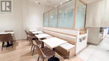 114 DUNDAS STREET W Toronto (Bay Street Corridor) Ontario photo 8