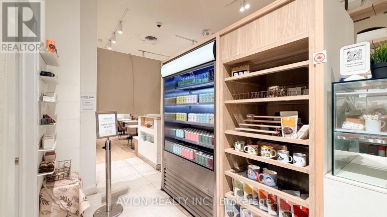 114 DUNDAS STREET W, Toronto (Bay Street Corridor), Ontario, M5G1C3