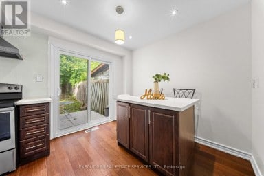 100 CENTRE STREET N Brampton (Brampton North) Ontario photo 17