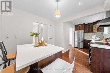 100 CENTRE STREET N Brampton (Brampton North) Ontario photo 18
