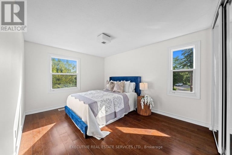 100 CENTRE STREET N, Brampton (Brampton North), Ontario, L6V2Z3
