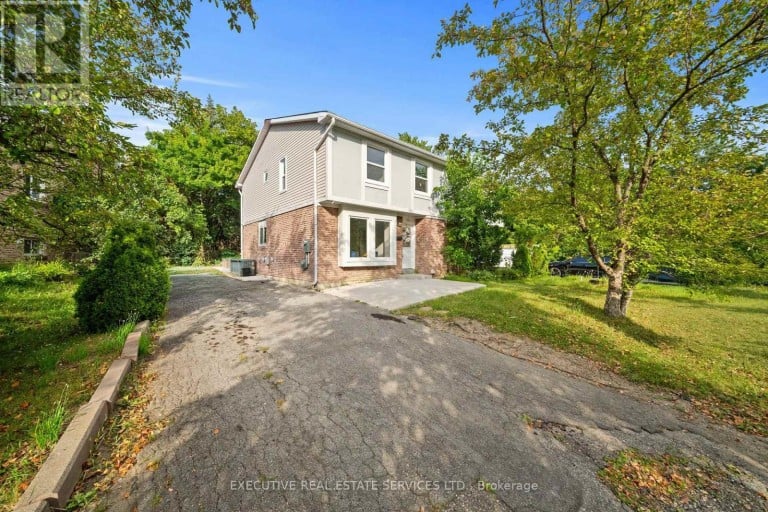 100 CENTRE STREET N, Brampton (Brampton North), Ontario, L6V2Z3