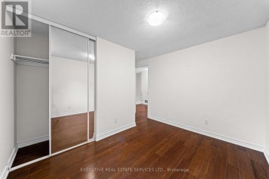 100 CENTRE STREET N Brampton (Brampton North) Ontario photo 30