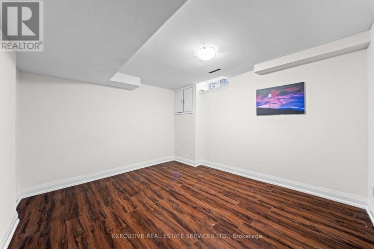 100 CENTRE STREET N, Brampton (Brampton North), Ontario, L6V2Z3